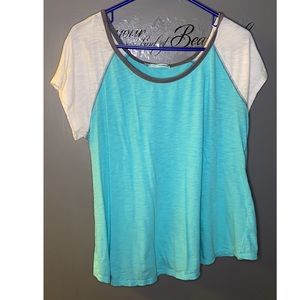 blue and white t-shirt